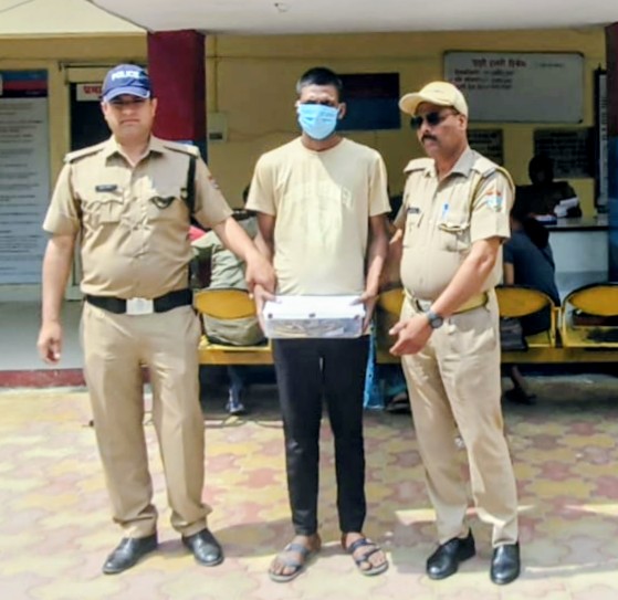 मंदिर में हुई चोरी का खुलासा: एक नशेड़ी चढ़ा हत्थे, सामान व नकदी बरामद 