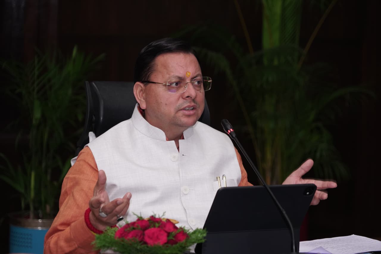 CM धामी ने पांच विधानसभाओं की घोषणाओं को लेकर की समीक्षा