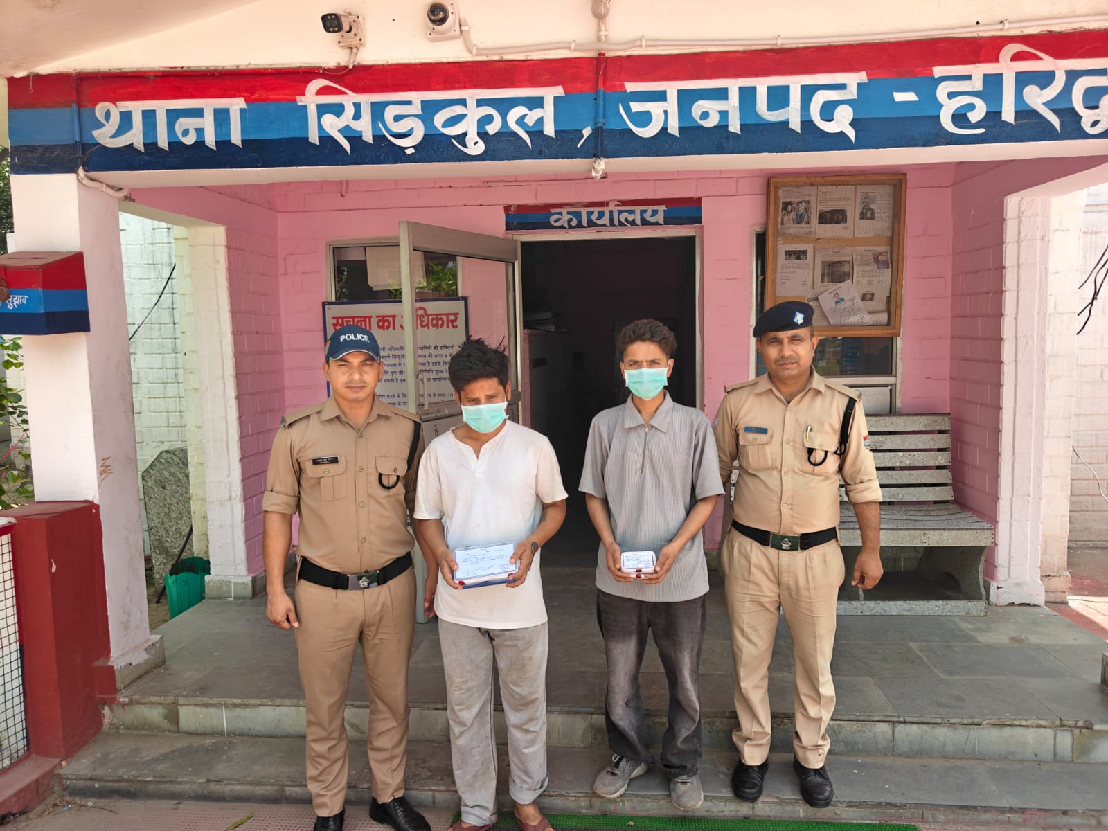 नशा तस्करों पर काल बनकर टूट रही सिडकुल पुलिस, स्मैक के साथ दो तस्कर चढ़े हत्थे