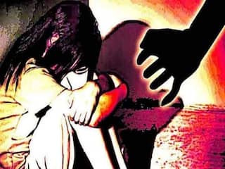 16 वर्षीय किशोरी से नशीला पदार्थ पिलाकर दुष्कर्म, झाड़ियों में गंभीर हालत में मिली